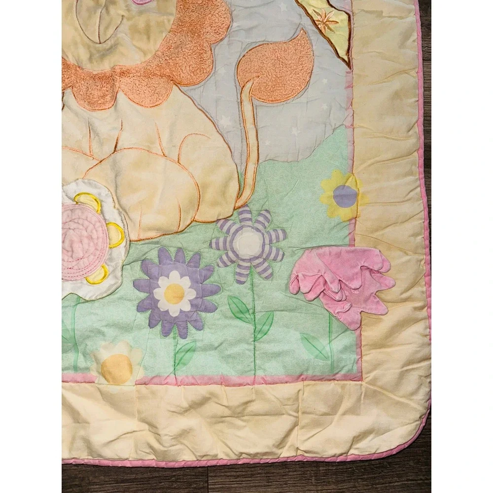 WB11 Vtg Child of‎ Mine by Carter's Jungle Animal Baby Crib Quilt Lion Giraffe